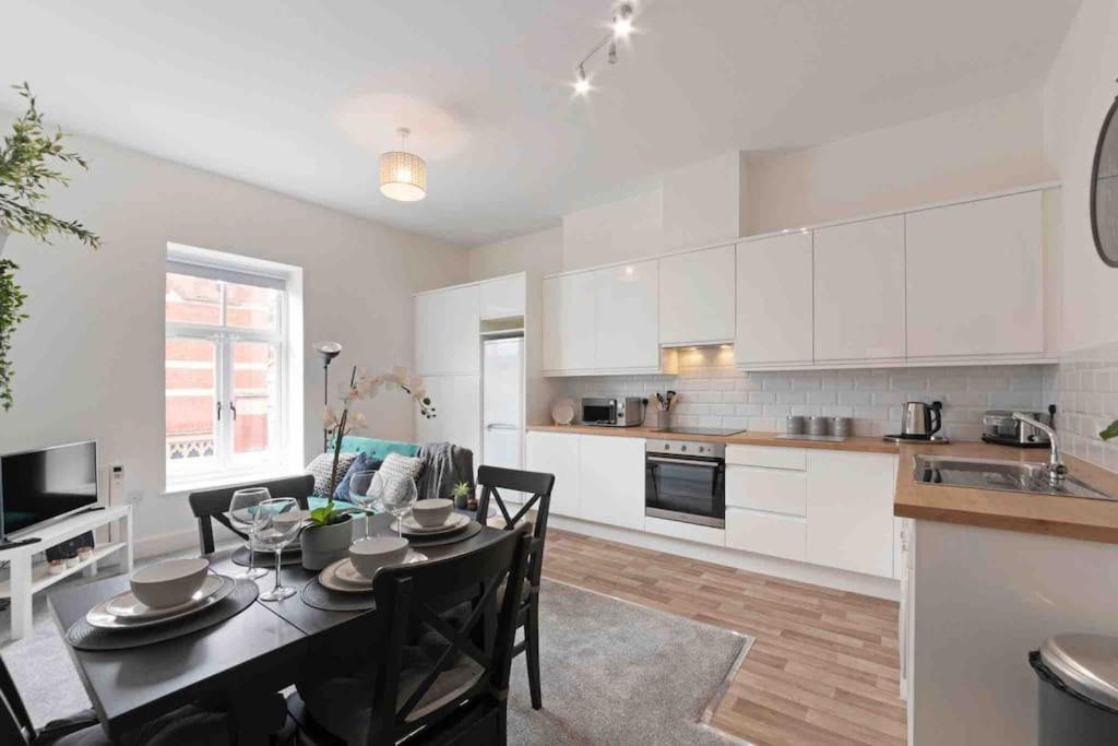 Town Center Apartment In Bishops Stortford Birchanger Exterior foto
